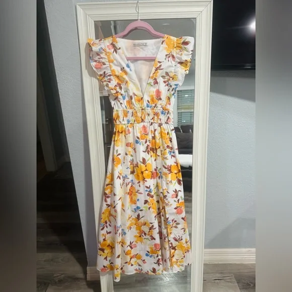 Abercrombie & Fitch Dress - Picture 1 of 2